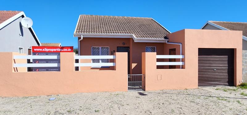 2 Bedroom Property for Sale in Pelikan Park Western Cape